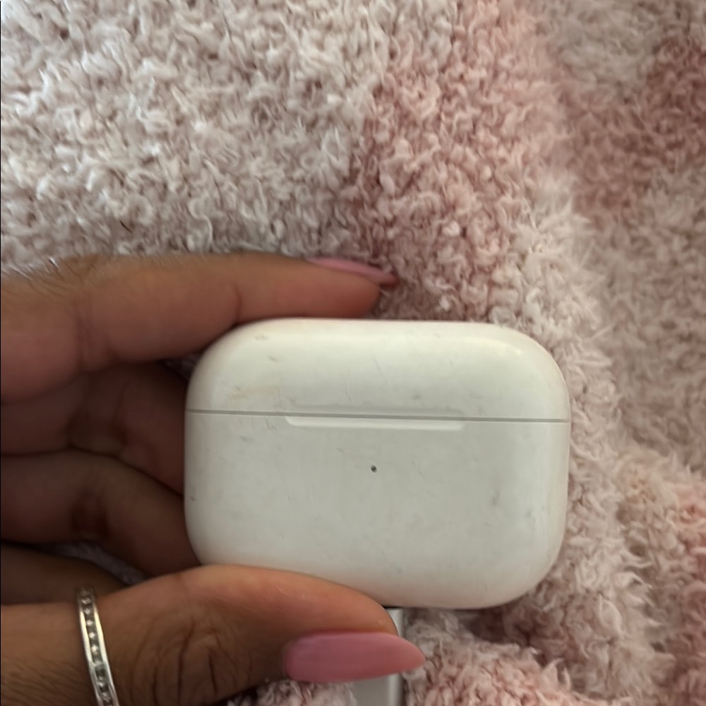 White Wireless Earbuds Case
